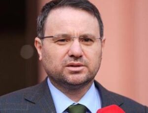 CHP’nin Olağan Kurultayı’nda Şok İptal: L&uuml;tf&uuml; Savaş Davası Ne Anlama Geliyor?