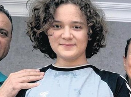 &Ccedil;ocuk İstismarında Aile Sorumluluğu: Ebeveynler Ceza Alabilir mi?