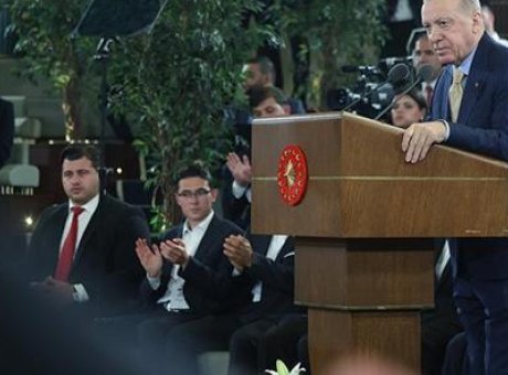 Cumhurbaşkanı Erdoğan’dan Gen&ccedil;lere Cesaret Verici Mesaj: “Sizler T&uuml;rkiye’nin Geleceğisiniz”