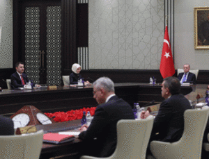 Cumhurbaşkanlığı Kabinesi Toplandı: Kritik G&uuml;ndem Maddeleri Neler?