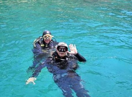 Deniz Altında Şok G&ouml;r&uuml;nt&uuml;ler! Vali Şahin İlk Dalışında Neler G&ouml;rd&uuml;?