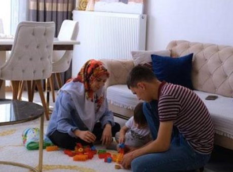 Depremzede Aileye Bayram Sevinci: Yeni Ev, Yeni Hayat!