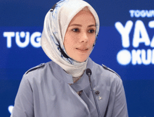 Dijital Bağımlılık Alarmı! Gen&ccedil;lerin %35’i Tehlikede, Esra Albayrak Uyardı