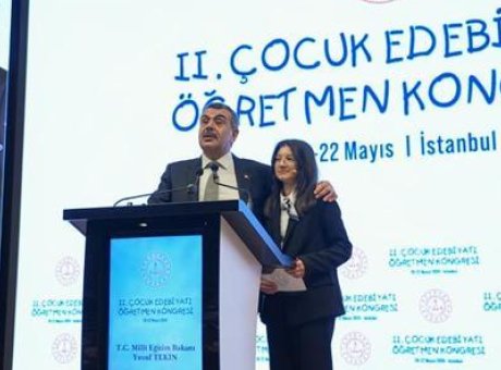 Dijital Bağımlılıkla M&uuml;cadelede &Ccedil;ocuklara Yeni Bir Nefes: Bakan Tekin’den Flaş A&ccedil;ıklama!