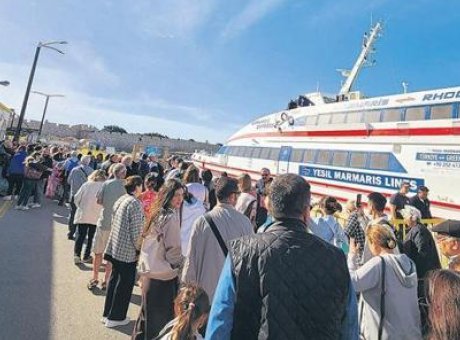 Ege Denizi’nde Şok Ger&ccedil;ek: T&uuml;rk Turistlerin Yunan Adalarına &Ouml;dediği Fahiş &Uuml;cretler