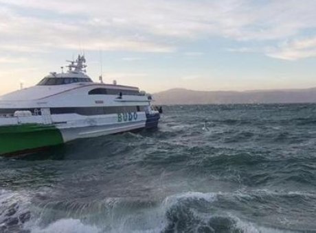 İstanbul ve Bursa’da Fırtına Alarmı: Seferler İptal Edildi!
