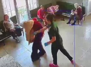 İstanbul'daki Yaşlı Bakım Merkezinde Şok Edici Şiddet İddiaları Ortaya &Ccedil;ıktı