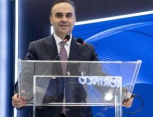 KOBİ&rsquo;lere Yeni Kapı: Bakan Kacır, Savunma Sanayiinde Destek M&uuml;jdesi Verdi