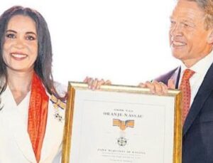 Karsu D&ouml;nmez’e Kraliyet Nişanı: T&uuml;rk-Hollanda İlişkilerine &Ouml;zel Katkı