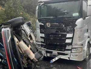 Korkun&ccedil; Kaza: TIR’ın Karşı Şeride U&ccedil;masıyla 1 &Ouml;l&uuml;, 5 Yaralı
