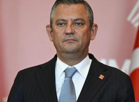 &Ouml;zg&uuml;r &Ouml;zel’den Kurultay Krizine &Ccedil;arpıcı İtiraz: Neler Olacak?