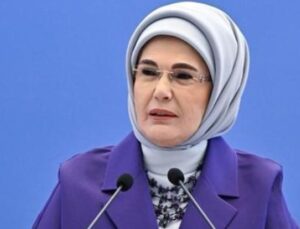 Sıfır Atık Festivaliyle Geleceğe D&ouml;n&uuml;ş: Emine Erdoğan’dan &Ccedil;arpıcı &Ccedil;ağrı