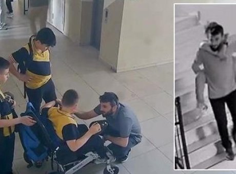 Sırtında Taşıdığı &Ouml;ğrenciyle Kalpleri Fetheden M&uuml;d&uuml;r Yardımcısı