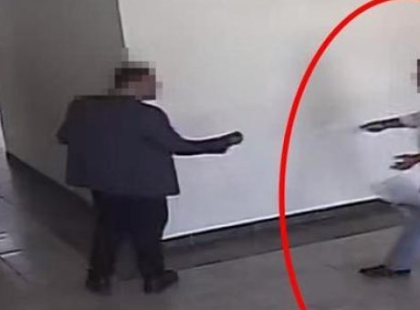 Sivrihisar’da Şok Saldırı: Belediye Başkanı Habil D&ouml;kmeci’ye Yumruklu Saldırı