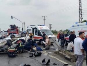 Şok Kaza! Efeler’de Takla Atan Ara&ccedil;ta 5 Yaralı, 2’si &Ccedil;ocuk