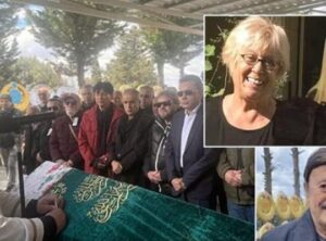 Son Yolculuğuna Uğurlanan T&uuml;lay &Ouml;zer'in Cenazesinde Duygusal Anlar