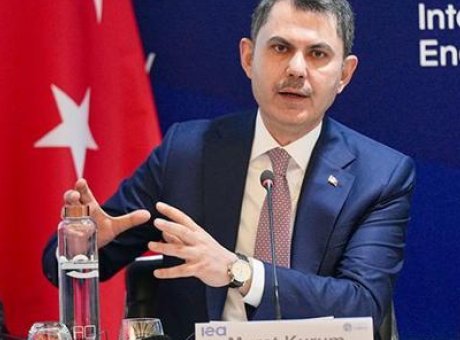 Temiz Enerji Ge&ccedil;işi: Bakan Kurum’dan Kritik Uyarı ve Yeni Hedefler