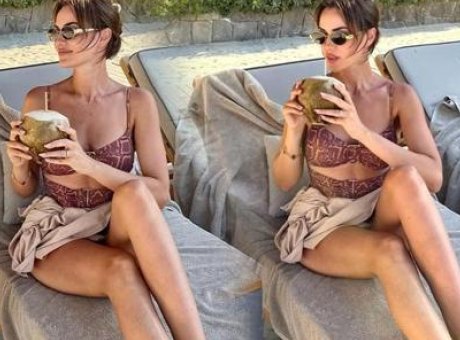 Yaz Mevsimi Başladı! Fahriye Evcen Deniz Keyfini Sosyal Medyada Paylaştı