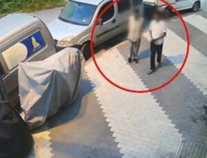 13 Yaşındaki &Ccedil;ocuk, &Ccedil;aldığı Minib&uuml;sle İstanbul’u Turladı!