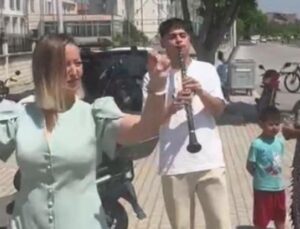 14 Yıllık Evliliğin Sonuna Davul-Zurna ile Kutlama: Balıkesir’de Eşsiz Bir Boşanma T&ouml;reni