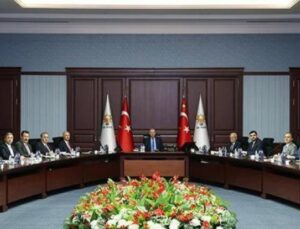 AK Parti’nin Stratejik Y&uuml;z&uuml; Değişiyor: MYK Toplantısında Neler Konuşuldu?