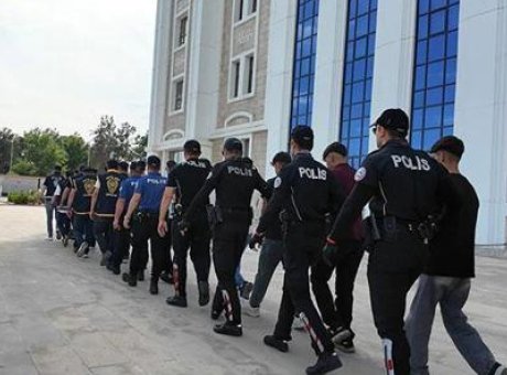 Adıyaman’da Silah Teşhiri Skandalı: 14 Ş&uuml;pheli G&ouml;zaltında