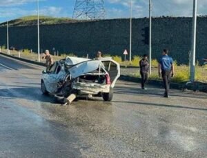 Ağrı’da Şok Edici Kaza: Freni Patlayan Kamyonet Otomobile &Ccedil;arptı, İki Yaralı