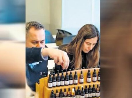 Antik Uygarlıkların Kokuları: D&uuml;nya G&uuml;zel Koku G&uuml;n&uuml;’nde Tarihe Yolculuk