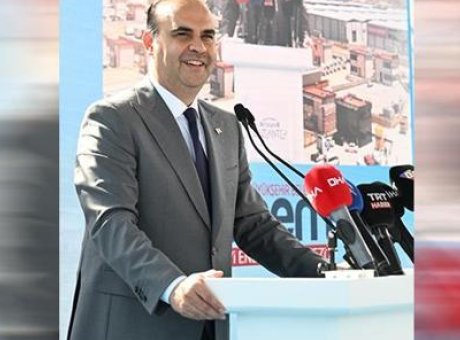 Bakan Kacır’dan Şok A&ccedil;ıklama: Fabrika Sayısı 11 Binden 61 Bine U&ccedil;tu!