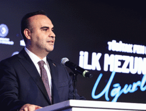 “Bilim Geleceği: Bakan Kacır, İlk T&Uuml;BİTAK Mezunlarını Coşkuyla Uğurladı!”