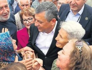 CHP’de İstifa Krizi: &Ouml;zg&uuml;r &Ouml;zel’den Partililere &Ouml;nemli Uyarı!