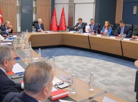 CHP’nin Geleceği Nereye Gidiyor? Kılı&ccedil;daroğlu’ndan Kritik Adımlar
