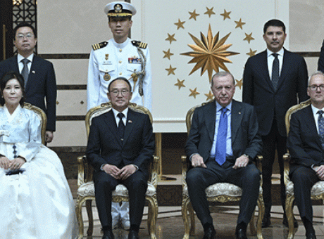 Cumhurbaşkanı Erdoğan’dan Dış Politika Hamlesi: 5 B&uuml;y&uuml;kel&ccedil;inin G&uuml;ven Mektupları Kabul Edildi