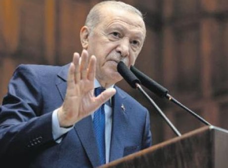 “Cumhurbaşkanı Erdoğan’dan Sert Uyarı: Siyaset Kargaşası T&uuml;rkiye’yi Tehdit Ediyor!”