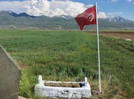 Erzurum’un Gizli Kahramanı: 149 Yıldır Unutulmamış Bir Şehit Kabri