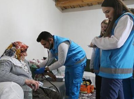 Evde Sağlık Hizmetlerinde İleri D&ouml;n&uuml;ş&uuml;m: Yeni Y&ouml;netmelikle Sağlıkta Devrim!