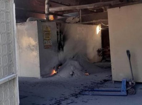 Fabrika Patlaması Şoku: 1 İş&ccedil;i Ağır Yaralandı, Yangın Korkuttu!