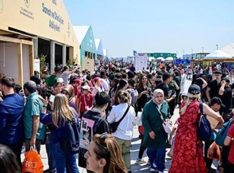 Geri D&ouml;n&uuml;ş&uuml;m&uuml;n Eğlenceli Y&uuml;z&uuml;: Sıfır Atık Festivali’nde &Ccedil;ocuklar Doğayı &Ouml;ğreniyor!