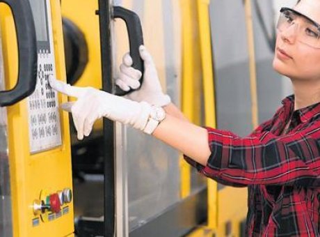 İmalat Sekt&ouml;r&uuml;nde Şaşırtıcı Toparlanma: Mayıs Verileri Ne Anlatıyor?