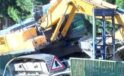 İstanbul’da Kaza Anı: Korkuluklardan Asılı Kep&ccedil;e Trafiği Aksattı!