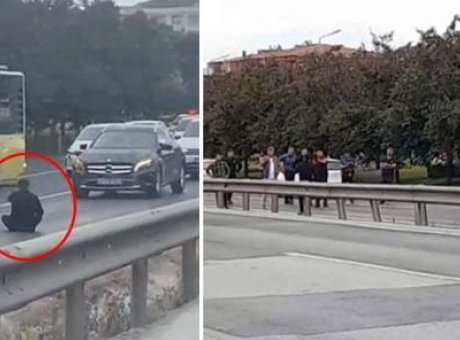 İstanbul’da Şok Olay: Bı&ccedil;akla Yola Oturan Kişi Trafiği Fel&ccedil; Etti!