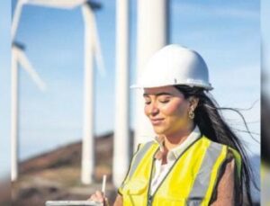 Kadınların Enerji Sekt&ouml;r&uuml;nde Y&uuml;kselişi: Geleceği Şekillendiriyorlar