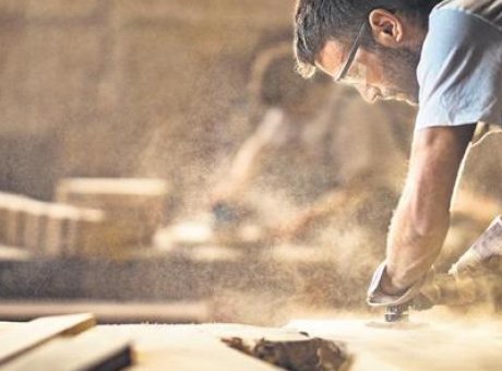 K&uuml;&ccedil;&uuml;k İşletmelerin Geleceği Tehdit Altında: Mesleki Eğitim Neden Şart?