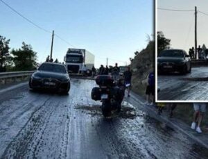 Mazot Sızıntısı Zincirleme Kazaya Yol A&ccedil;tı: 4 Ara&ccedil; Birbirine Girdi
