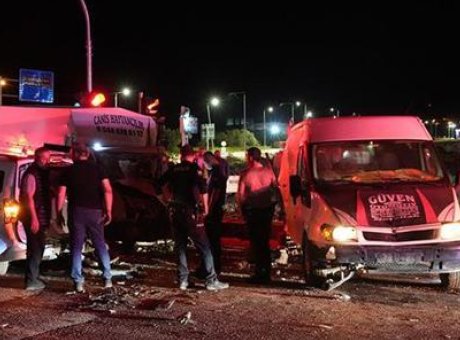 Niğde’de Zincirleme Kaza: 10 Yaralı, 1’i Ağır!