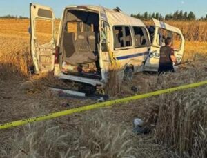Silivri’de Minib&uuml;s Devrildi: İki Can Hayatını Kaybetti, On Yaralı