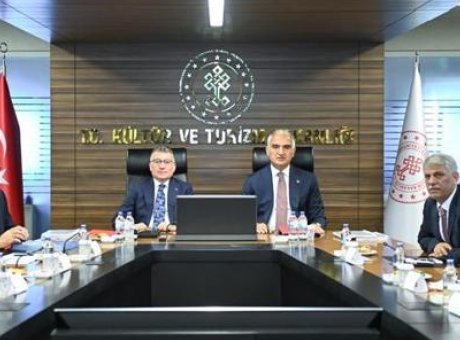 Sivas’ın Turizm Devrimi: Bakan Ersoy’dan &Ccedil;arpıcı Yatırım Vizyonu!