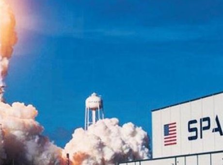 SpaceX'in Nasdaq-100'e Girişi: Uzay Şirketi Yeni Bir D&ouml;nemin Kapısını Aralıyor