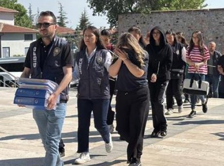 Yasa Dışı Bahis &Ccedil;etesi &Ccedil;&ouml;kertildi: 28 İl, 107 Zanlı!