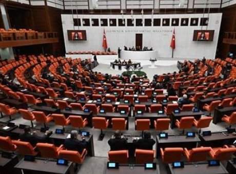 Yeni S&uuml;re&ccedil; Yasası İ&ccedil;in Kritik Temaslar: İmralı Heyeti Ne Zaman Devrede?
